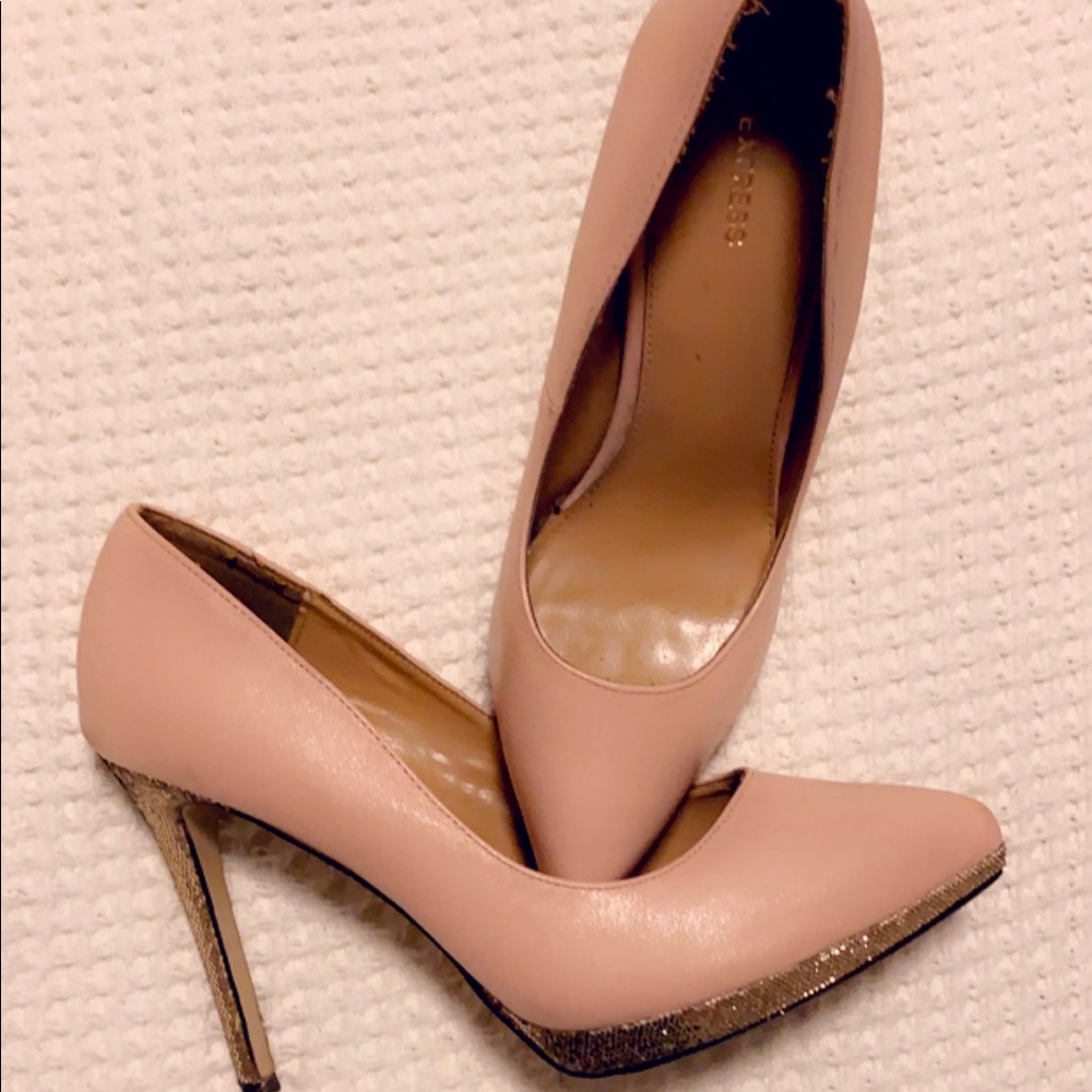 Beautiful Express Pink Heels